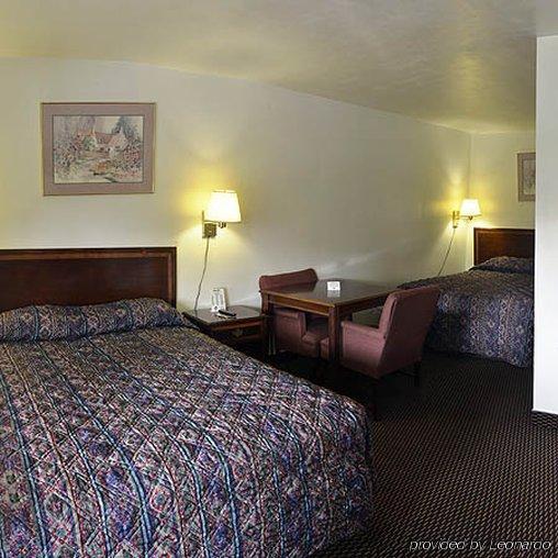 Rodeway Inn & Suites Pendleton Szoba fotó