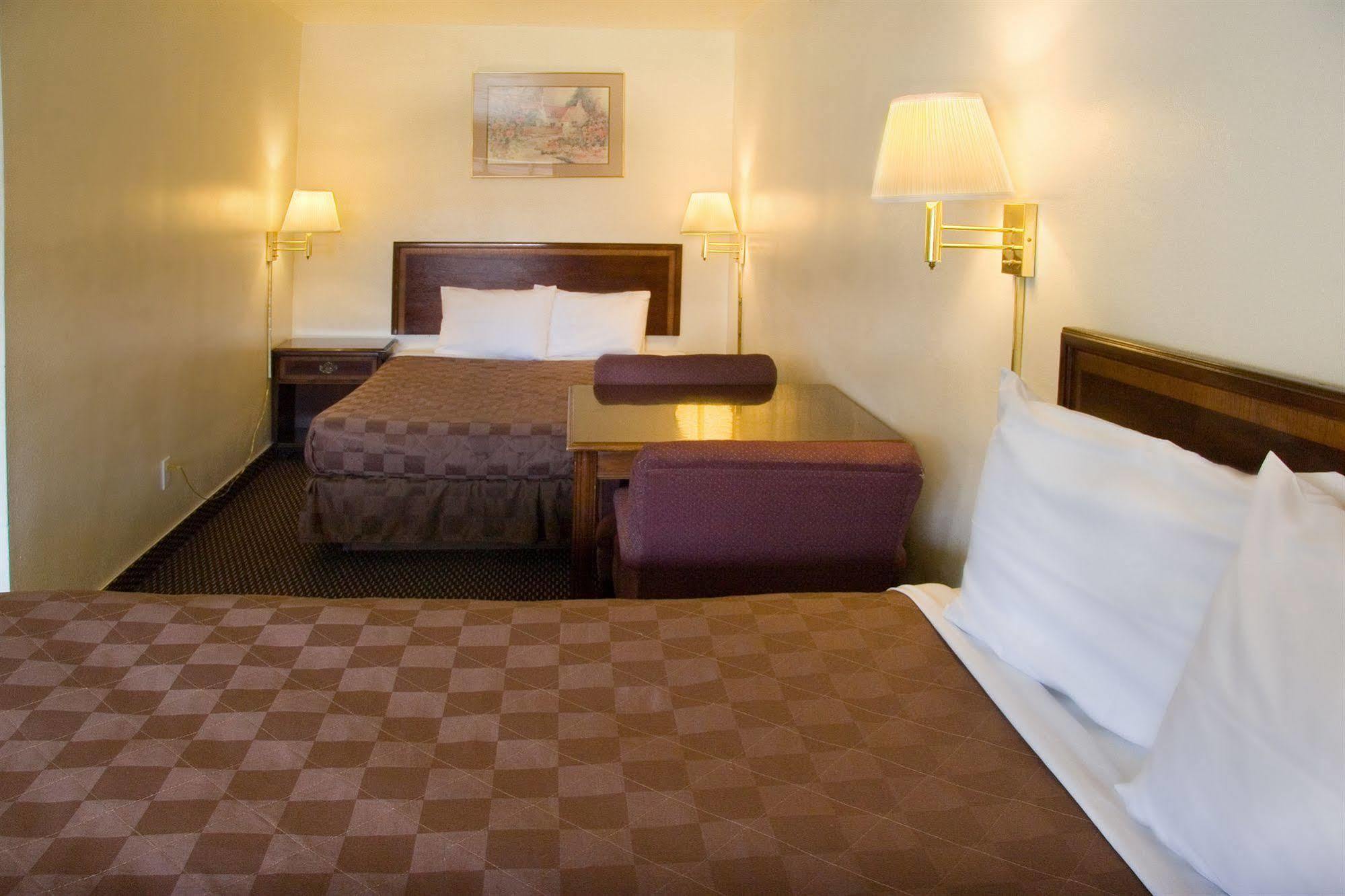 Rodeway Inn & Suites Pendleton Kültér fotó